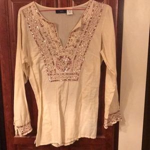 Unique and lightweight blouse